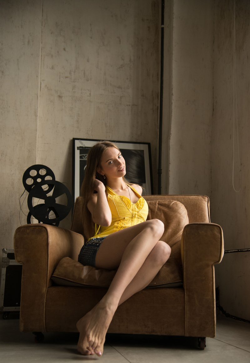 Евгения, 24 года, 4 размер груди